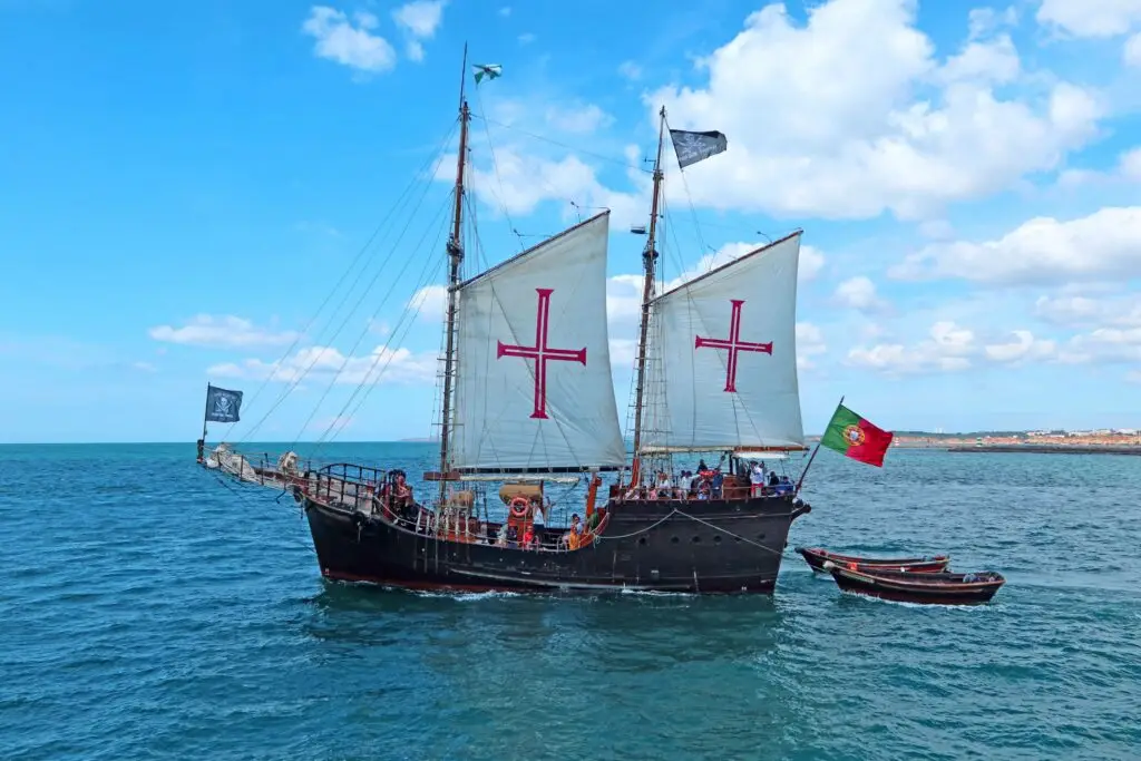 Pirate ship cruising near Portimão
